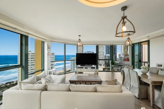 Coastal Luxury Redefined - Fully Renovated 3-Bedroom in Sun City
