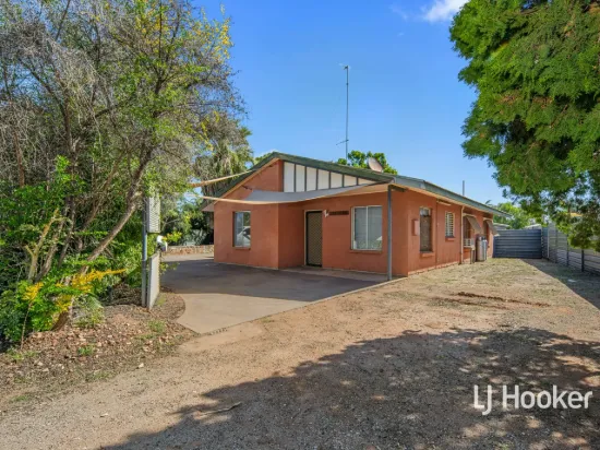 Versatile Family Home with a Touch of Iconic Outback Character
