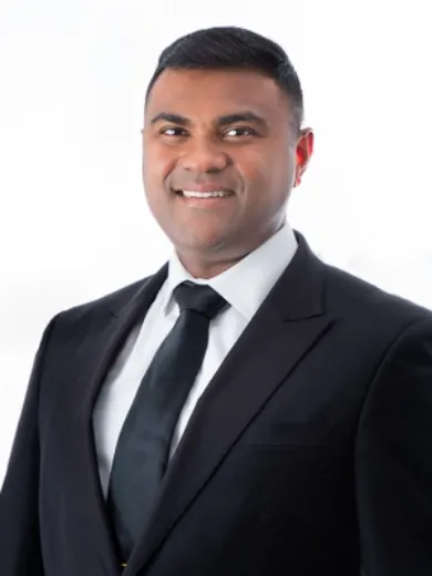 Raveen Liyanage - Real Estate Agent at Porter Matthews Metro
