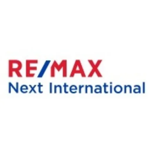 Milly  Li - Real Estate Agent at RE/MAX Next International - WEST END