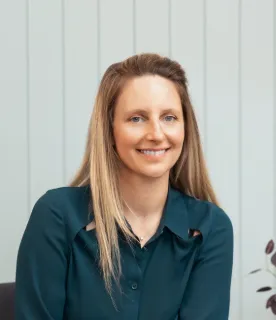 Donna  Walpole - Real Estate Agent