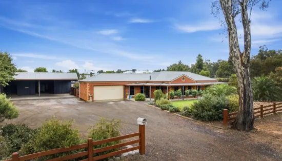 A PRIVATE HOMESTEAD HAVEN WITH SHED, SPACE & LIFESTYLE APPEAL