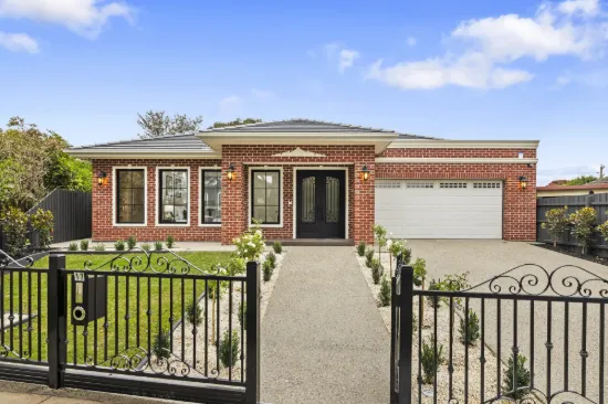 Stunning Single-Level Luxury in a Premier Glen Waverley Setting