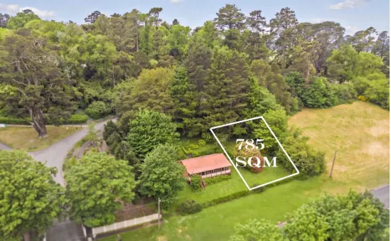 Exclusive Vacant Land Backing onto Wombat Hills Botanical Gardens!