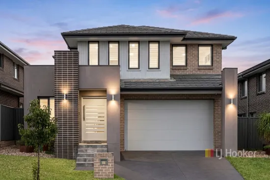 North Facing Versatile Family Home - walk to Upcoming Primary School