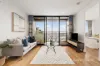 Modern Two-Bedroom Apartment in the Prestigious Aqui Promenade, Docklands