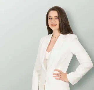 Martha Willder - Real Estate Agent
