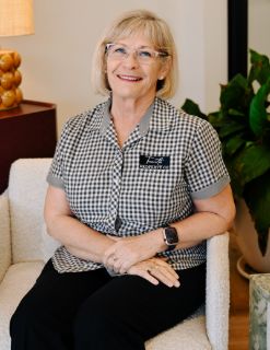 Vicki Cooper - Real Estate Agent