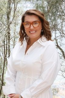 Vanessa Tsokos - Real Estate Agent