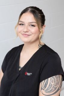 Kitana Niania - Real Estate Agent