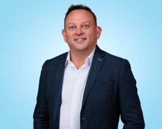 Leigh Roberts - Real Estate Agent