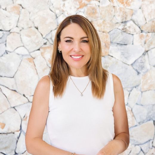 Rowena  Gill - Real Estate Agent at Harcourts Property Centre  - BEENLEIGH