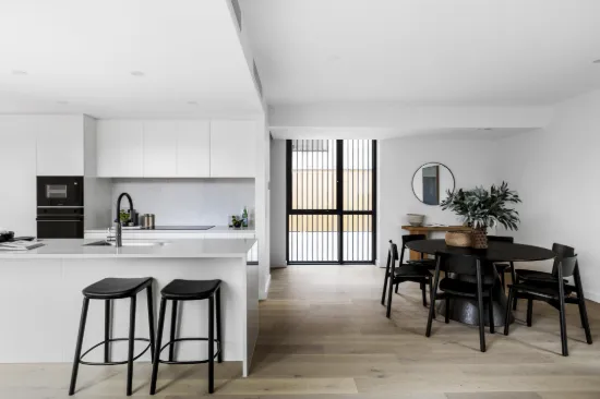 The Grounds, Ivanhoe East