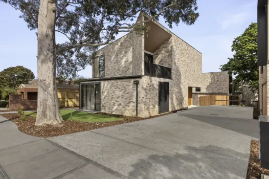The Grounds, Ivanhoe East