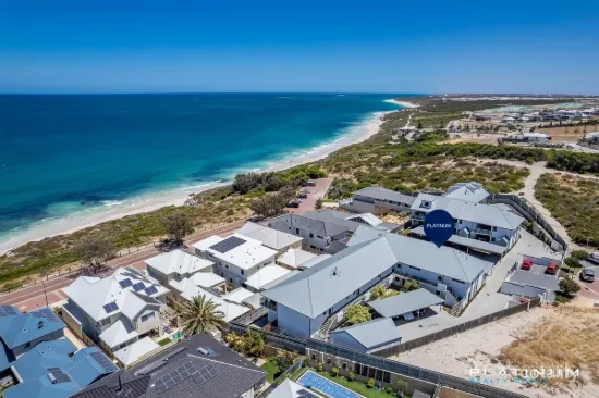 Coastal Luxury with Ocean Views – Stylish Living in the Exclusive Horizon Complex