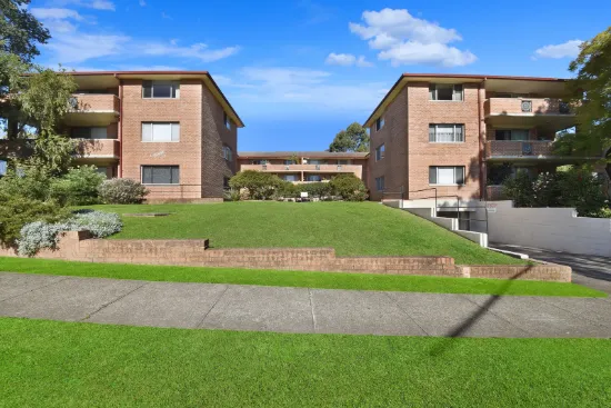 Prime location for downsizer or young family