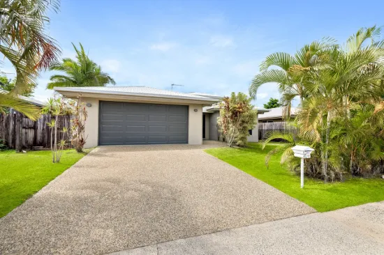 Don't Miss This One - The Perfect Family Home in Edmonton!