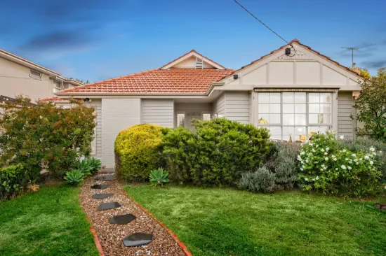Both Zones, Beautiful Living & a Backyard Bonus!