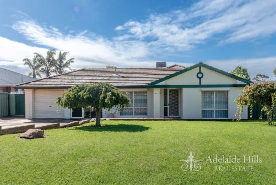 Five Bedrooms, Huge Entertaining & Shedding on 1,216m²