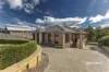 Entertainers Delight in Park Grove