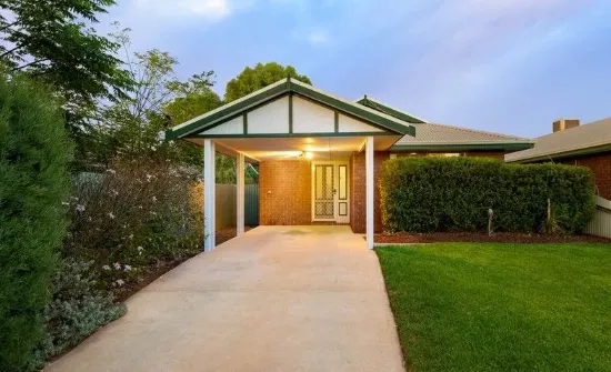  UNDER OFFER Brick investment property ~ 8% Yield with Government Lease 