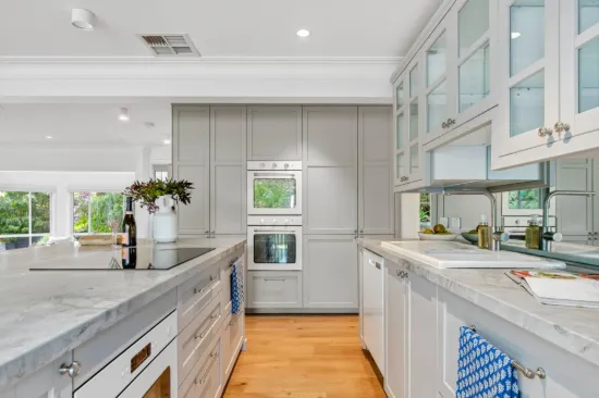 A Private Sanctuary of Space, Style & Seamless Indoor-Outdoor Living