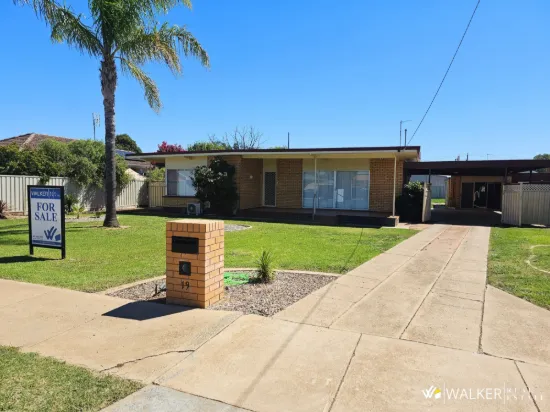 "Neat Home – Big Block!"