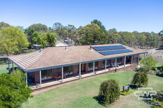 Peaceful Village Lifestyle on 1.02ha