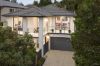 A deluxe personality, walking distance to it all!
