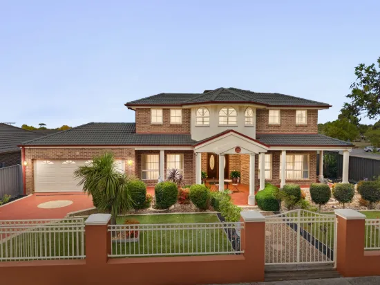 Grand Architectural Residence on 1,000m² (Approx.) in a Prime Manor Lakes Location