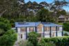 Spectacular views, the utmost privacy and luxurious living by the lake