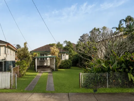 Prime Beachside Opportunity - Just 170m from Suttons Beach