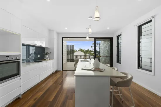 Elevated Inner-City Living with Space, Separation & Lifestyle Convenience