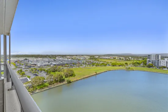 Unique and Modern 2 Bedroom Plus Study Apartment in the Heart of Biggera Waters - Water Views