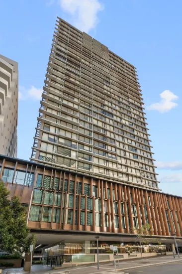 Elevated North-Facing Living with Iconic Skyline Views