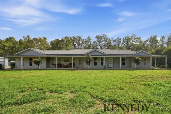 Peaceful Acreage Living by the River