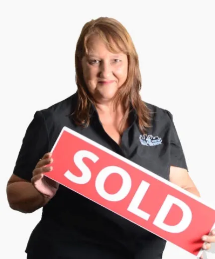Kim Johnston - Real Estate Agent at Call2View Real Estate - Palmerston