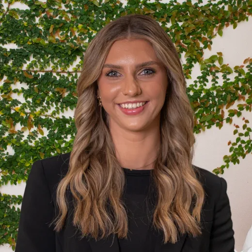 Ashlee  Hickey - Real Estate Agent at Ray White - Broadbeach