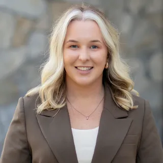 Tess Williams - Real Estate Agent