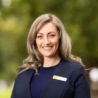 Renae Rauchle - Real Estate Agent