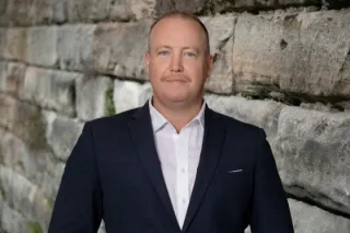 Chris Bell - Real Estate Agent