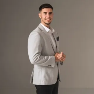 Jake Higgins - Real Estate Agent