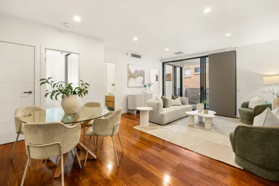 Stylish Inner-City Sanctuary in Leafy Norman Park