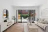 Stylish Three Bedroom Parkside Townhouse 