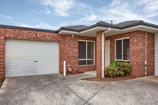 LOW-MAINTENANCE, MODERN & PERFECTLY POSITIONED