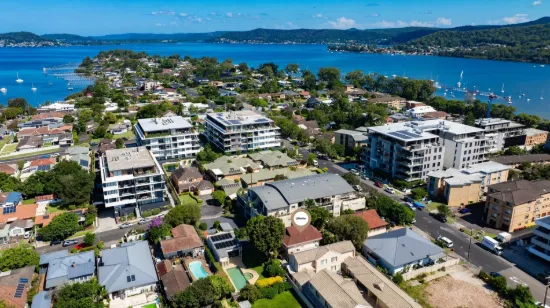 Low Maintenance Living in Popular Enclave 