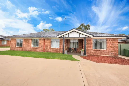 Comfortable, Low-Maintenance Living in a Well-Maintained Complex