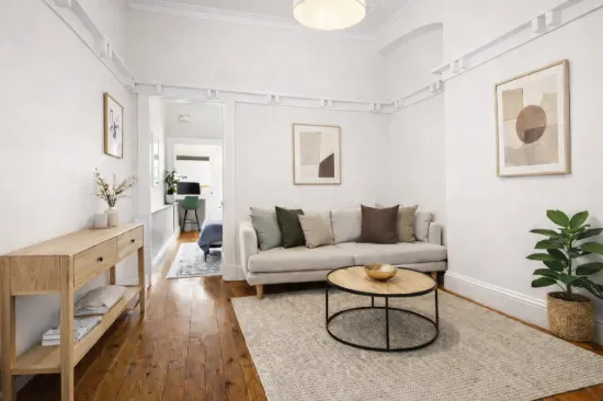 Updated Art Deco One-Bedroom Moments from Potts Point