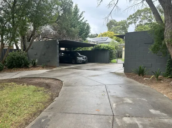Off Market in Kingswood