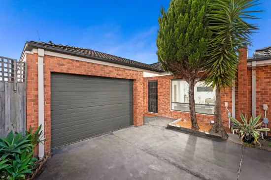 Spacious Single-Level Living with Private Courtyard Appeal